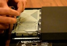 PS4가 디스크를 꺼내는 문제를 해결하는 방법 | 디스크를 꺼내지 않습니다