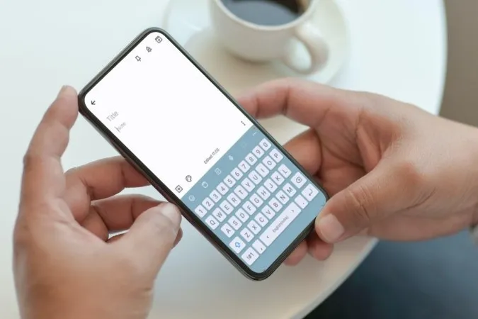 Wie Sie das Thema der Samsung-Tastatur mit den Good Lock-Modulen ändern