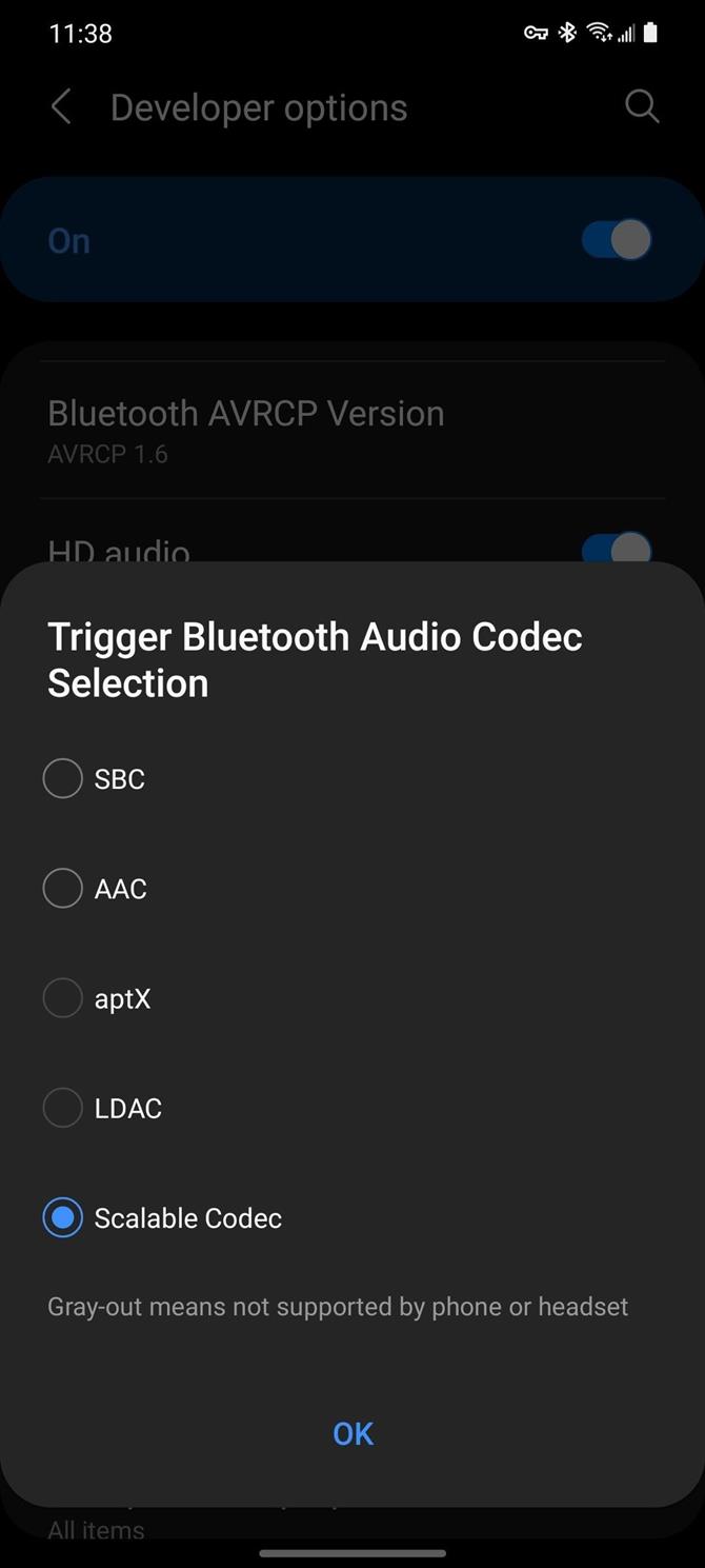 كيفية معرفة برامج الترميز الصوتية التي تدعمها سماعات الرأس التي تعمل بتقنية Bluetooth بواجهة One UI 3.0